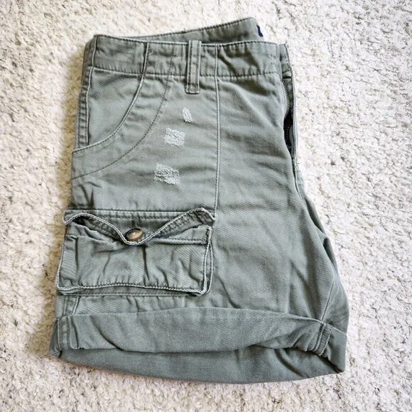 Gap Summer 2010 Olive Green Distressed Cargo Shorts Size 4 vintage 2000s y2k - Picture 3 of 16